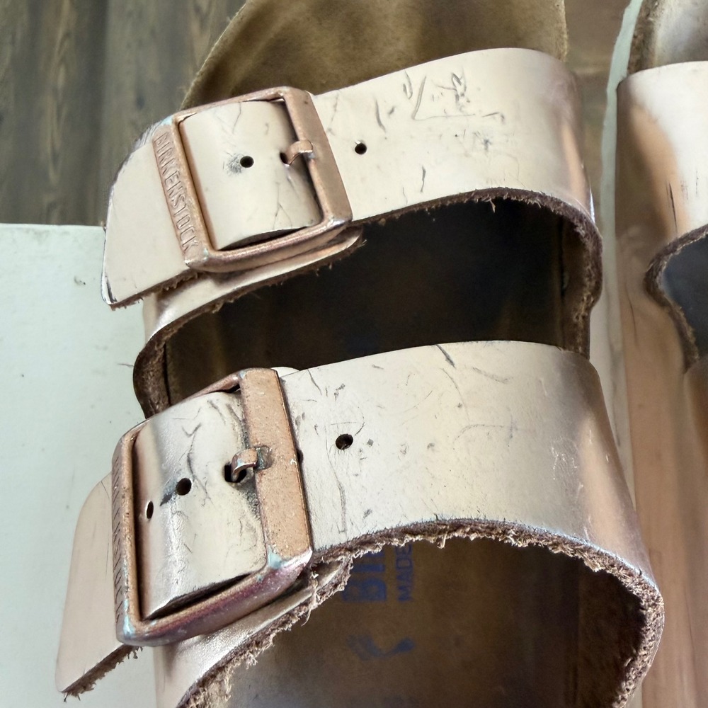 Birkenstock Arizona Rose Gold Metallic Sandals Size 39 Narrow Footbed - Picture 7 of 9